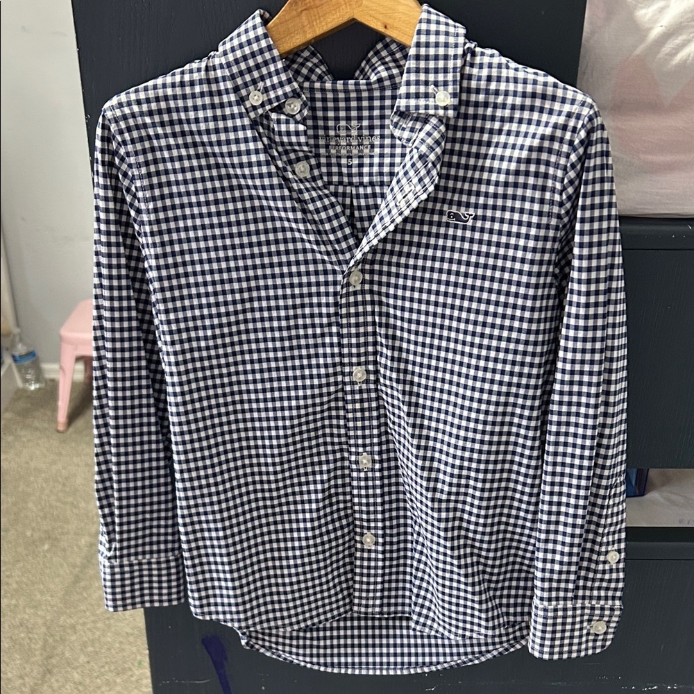Vineyard Vines kids classic button up size 5